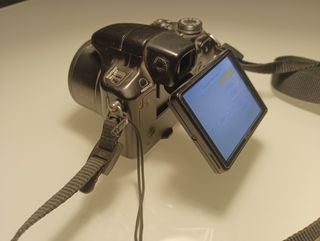 Cámara Digital Sony Cyber-Shot DSC-H50