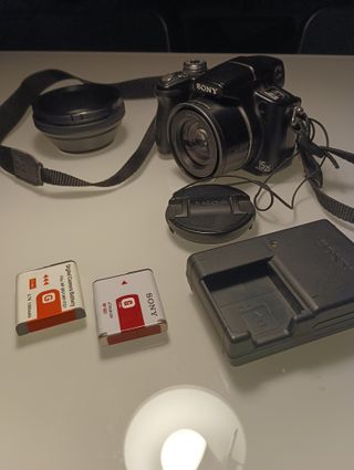 Cámara Digital Sony Cyber-Shot DSC-H50