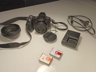 Cámara Digital Sony Cyber-Shot DSC-H50