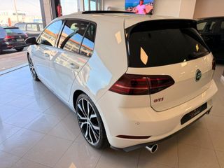 Volkswagen Golf GTI Perf. Honey