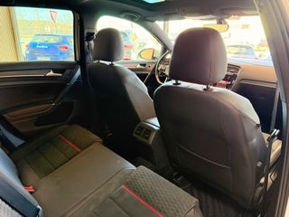 Volkswagen Golf GTI Perf. Honey