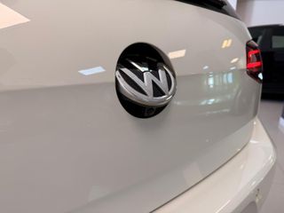 Volkswagen Golf GTI Perf. Honey