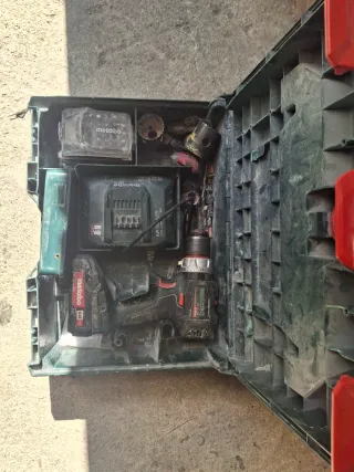 Taladro Atornillador Metabo con Maletín