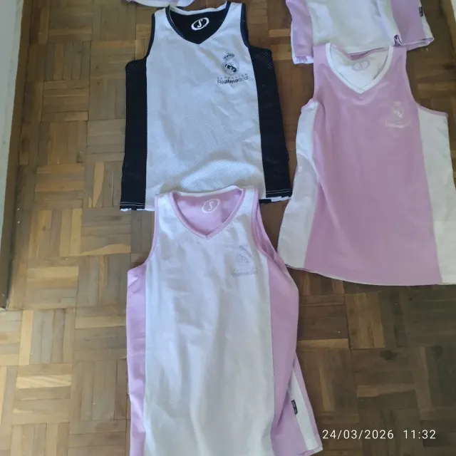 Lote Ropa Deportiva Real Madrid Camisetas y Pantal