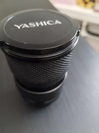 Objetivo YASHICA 28-80