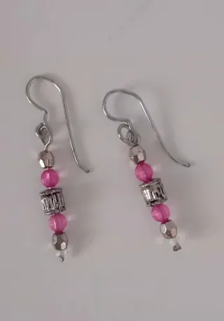 Pendientes de plata con cuentas rosas