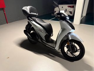 Honda SH 125i Sport 2025 Blanca/Negra