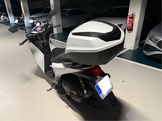 Honda SH 125i Sport 2025 Blanca/Negra