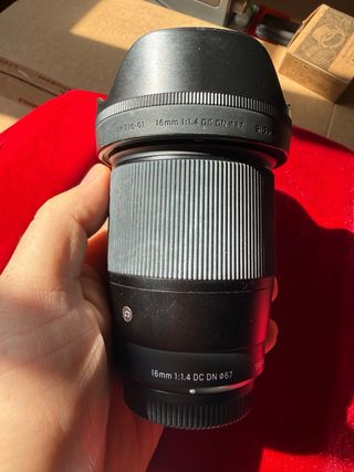Sigma 16mm f/1.4 DC DN Micro 4/3