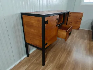 Mueble TV estilo industrial de Madera y Metal