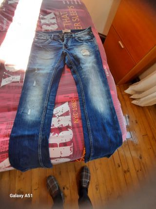 Pantalones vaqueros azules