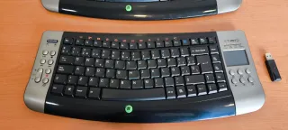 Teclado Touchpad inalámbrico