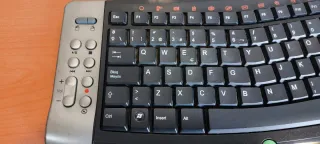 Teclado Touchpad inalámbrico
