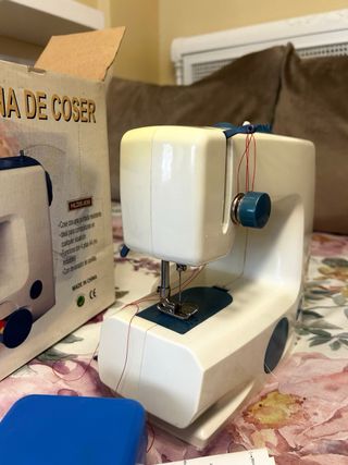 Mini Máquina de Coser Eléctrica Vintage