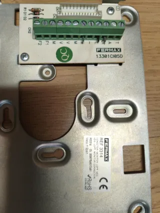 Videoportero Fermax 3305 con placa