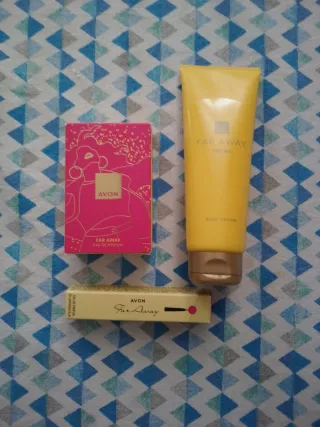 Lote Far Away Avon Eau de Parfum y Body Lotion