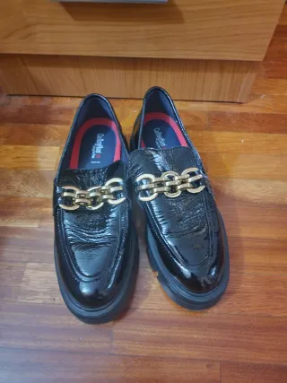 Zapatos Callaghan charol hebilla dorada T40