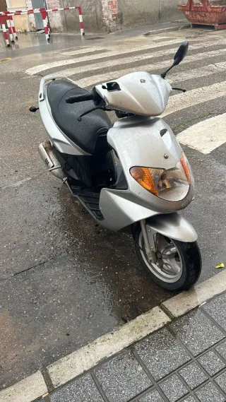 Ciclomotor 49cc DAELIM S5