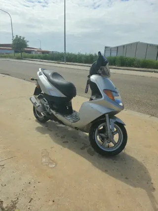 Ciclomotor 49cc DAELIM S5