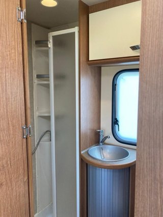 Alquiler de autocaravana y caravana en Cantabria.