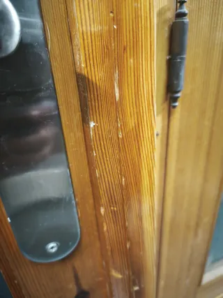 2 Puertas de pino macizo con cristales