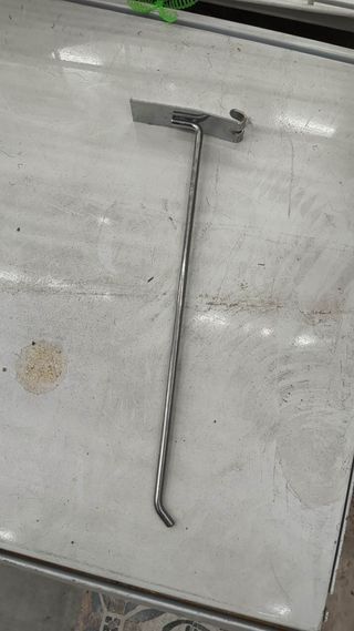 Gancho metálico para colgar