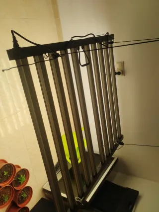 Foco 1000W  nuevo,ni un mes tiene desembalado.