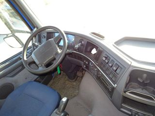 Volvo FM 300-CAMIONES GANCHO PORTACONTENEDOR