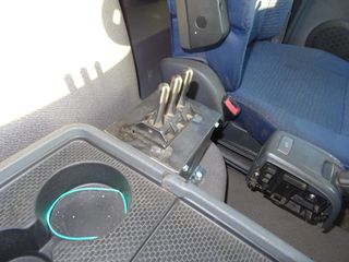 Volvo FM 300-CAMIONES GANCHO PORTACONTENEDOR