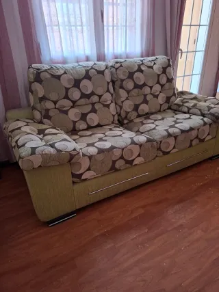 Sofá de tela estampado