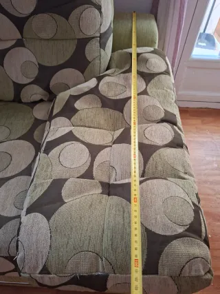 Sofá de tela estampado