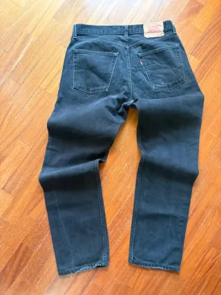 Jeans Levi's 521 Uomo W34 L32 Nero. Misure scritte