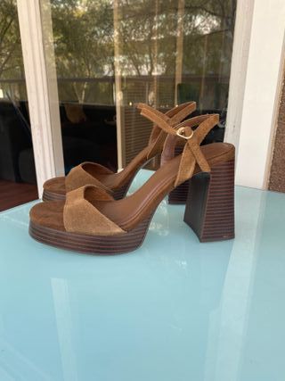 Sandalias de ante marrón