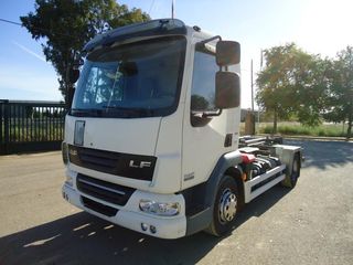 DAF LF 45 220-CAMIONES GANCHO PORTACONTENEDOR