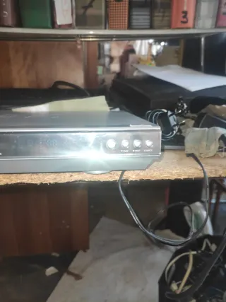 Grabador DVD Airis L105C + Mando Universal