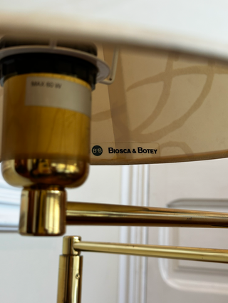 Lámpara de pie Biosca & Botey dorada