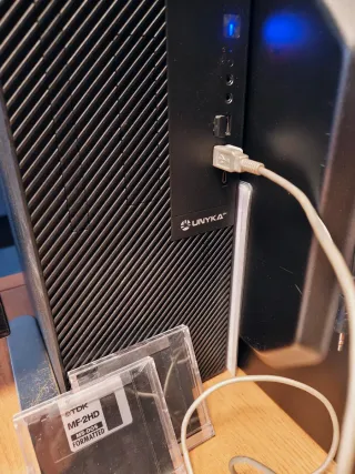 Disquetera Floppy LaCie + 10 diskettes