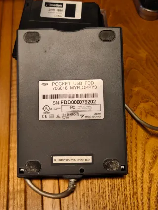 Disquetera Floppy LaCie + 10 diskettes