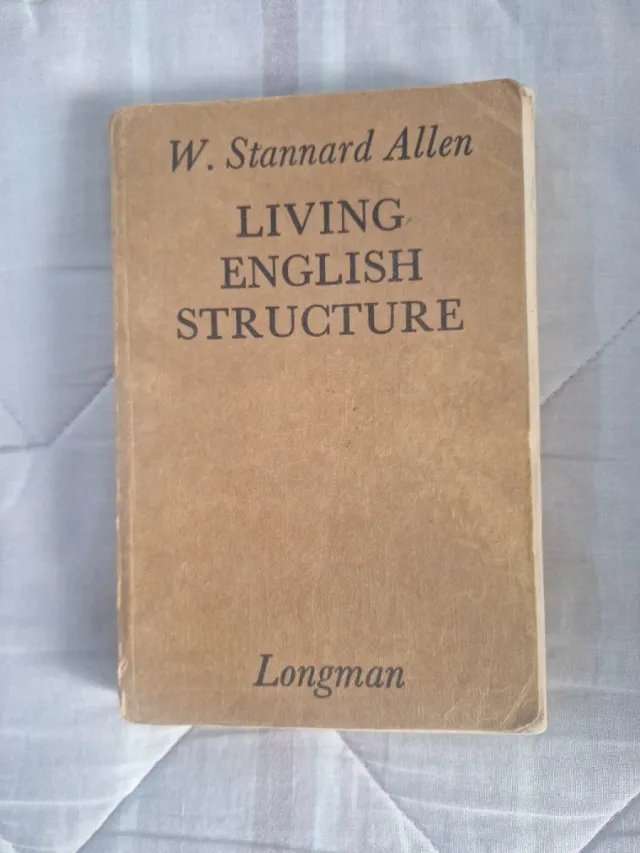 Liviano English Structure