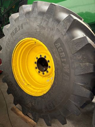 Ruedas nuevas BKT AgriMax TERIS 710/75 R34