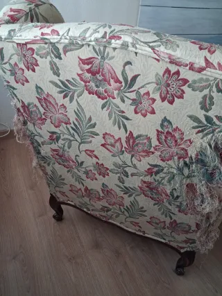 Preciosa orejera con cojín de plumas