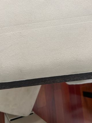 Mesa centro madera negra 4 pufs