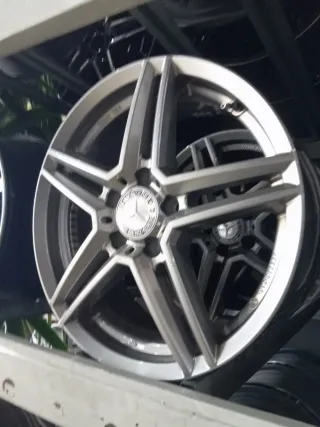 Llantas Mercedes