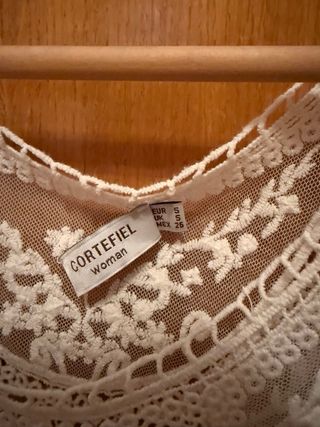 Camiseta Cortefiel encaje tirantas Talla S