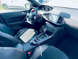 Peugeot 308 2015