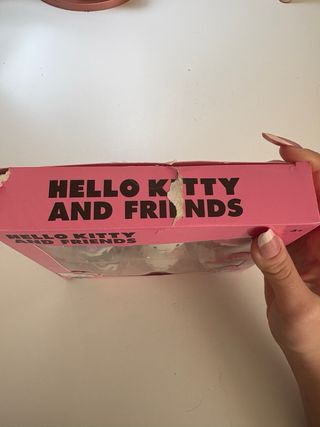 Set 6 Gomme Hello Kitty & Friends