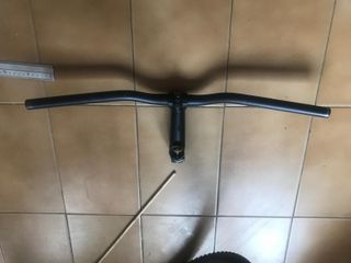 Potencia y manillar bici montaña GT