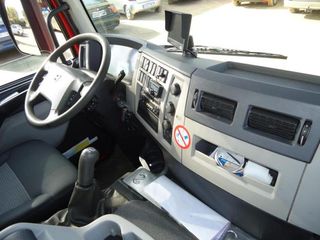 Volvo FE 280-CAMIONES GANCHO PORTACONTENEDOR