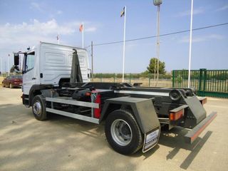 Mercedes ATEGO 13 23-CAMIONES GRUA