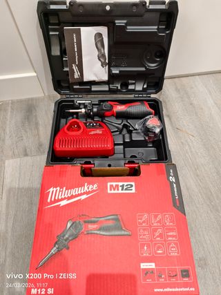 Soldador Milwaukee M12 + Cargador + Batería